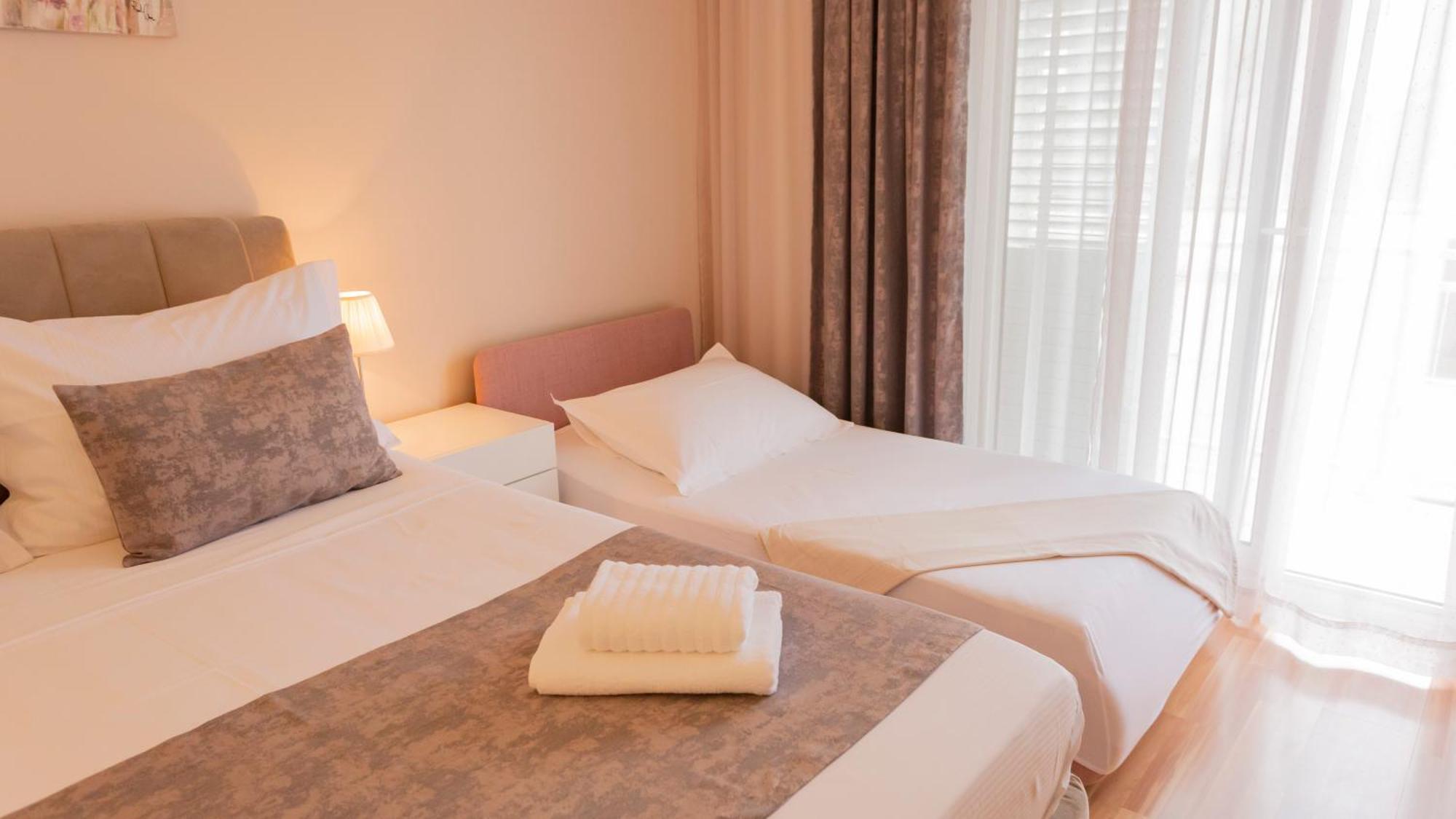 Baska Voda Apartments - Steps From The Beach, Free Parking, Central Location Baška Voda Exterior foto