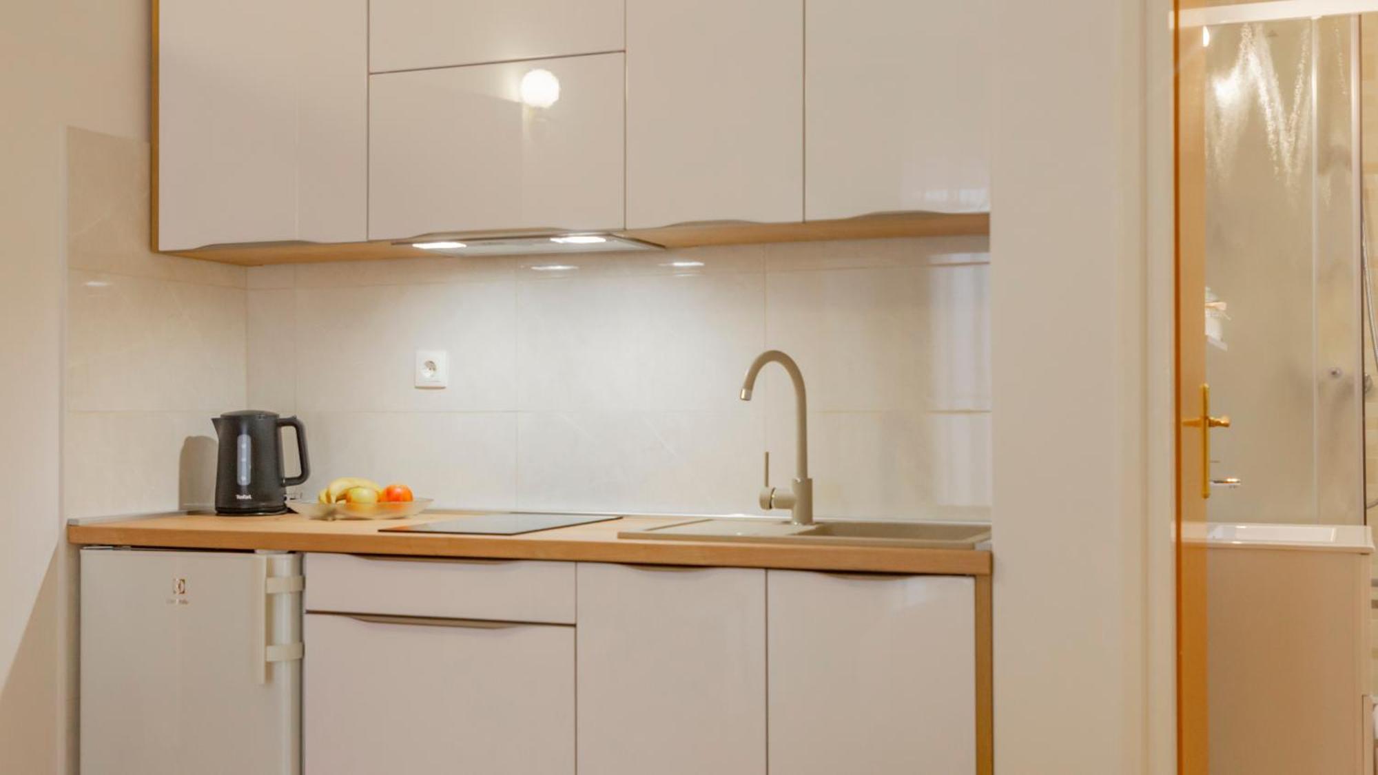 Baska Voda Apartments - Steps From The Beach, Free Parking, Central Location Baška Voda Exterior foto
