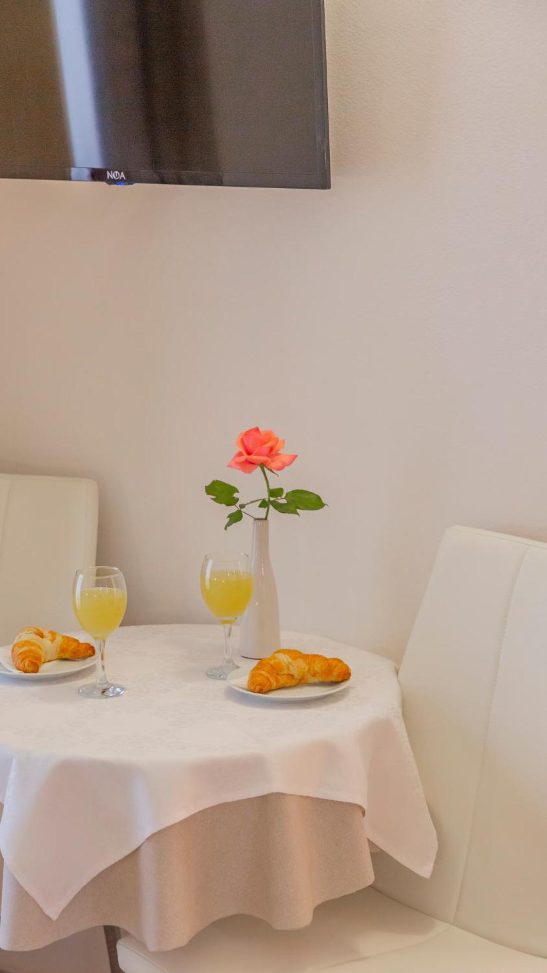 Baska Voda Apartments - Steps From The Beach, Free Parking, Central Location Baška Voda Exterior foto