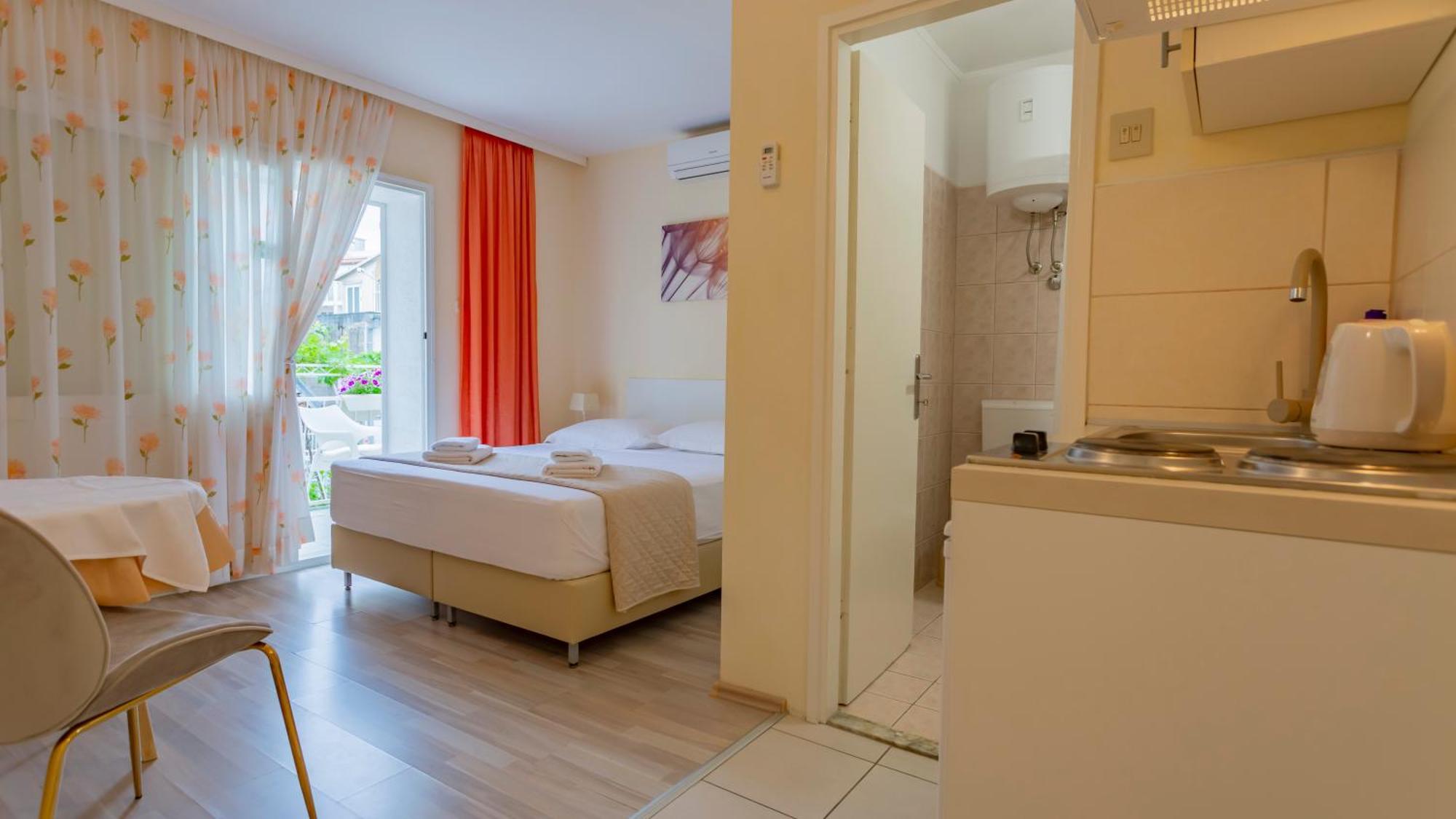 Baska Voda Apartments - Steps From The Beach, Free Parking, Central Location Baška Voda Exterior foto