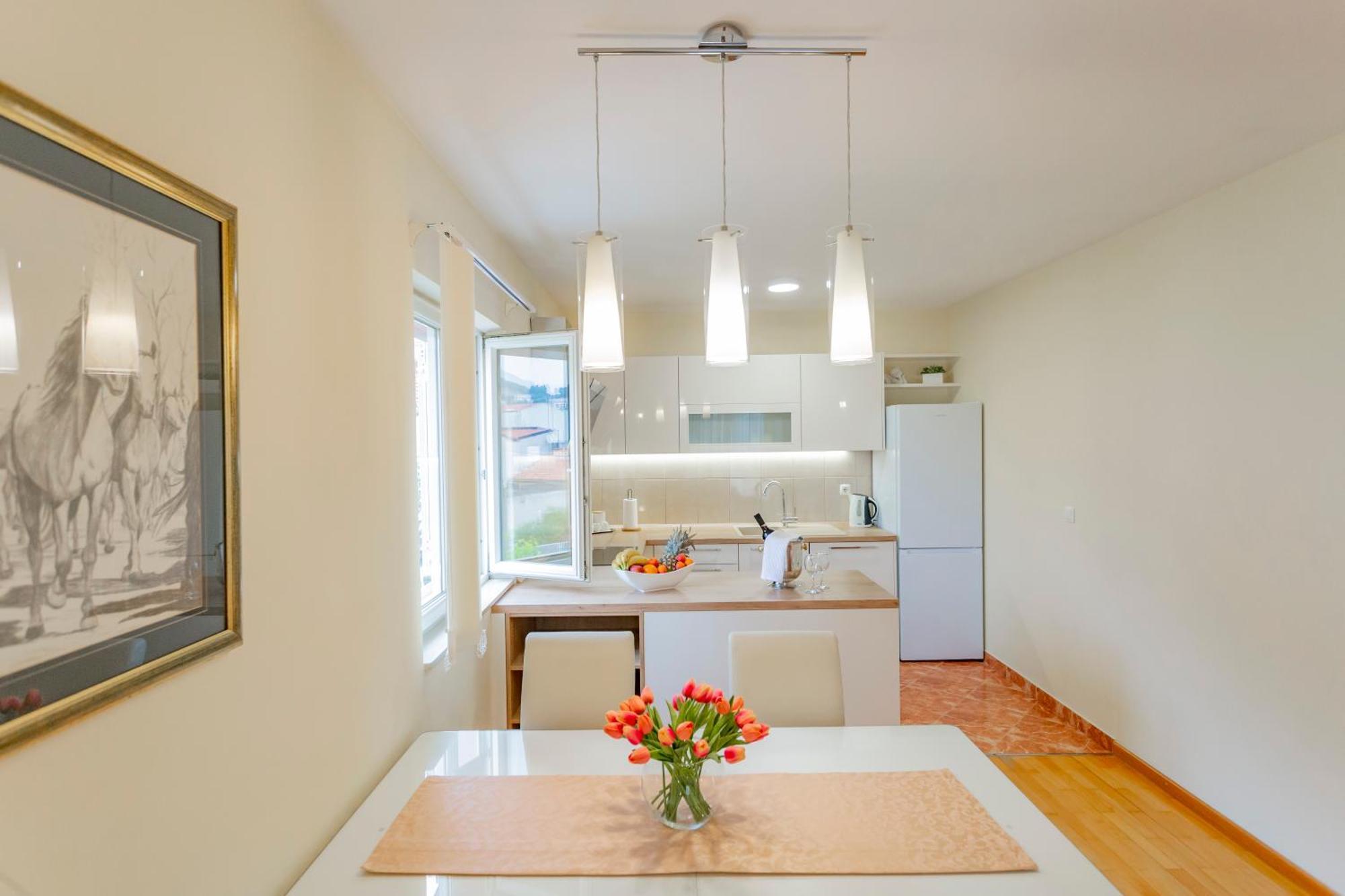 Baska Voda Apartments - Steps From The Beach, Free Parking, Central Location Baška Voda Exterior foto