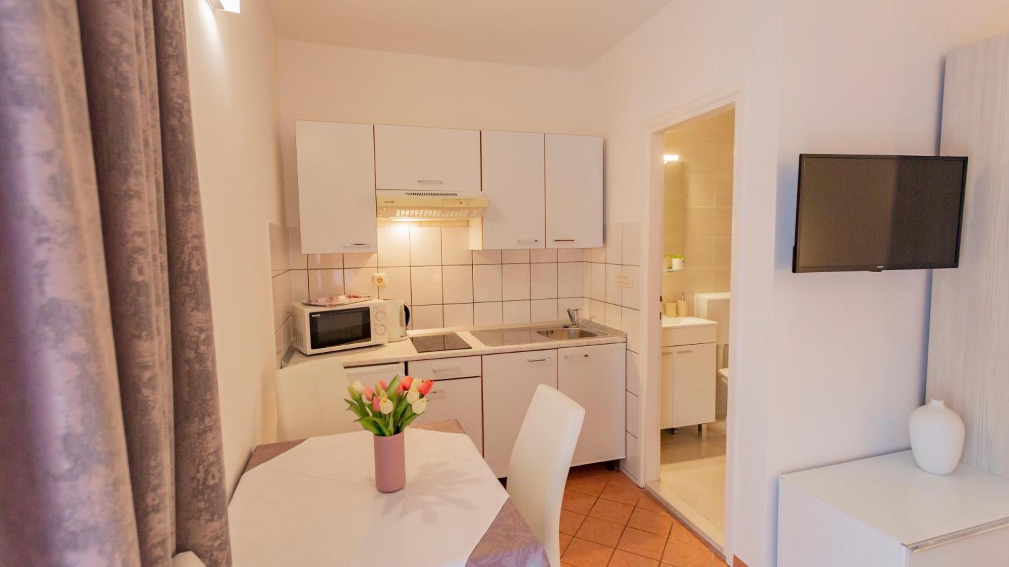 Baska Voda Apartments - Steps From The Beach, Free Parking, Central Location Baška Voda Exterior foto