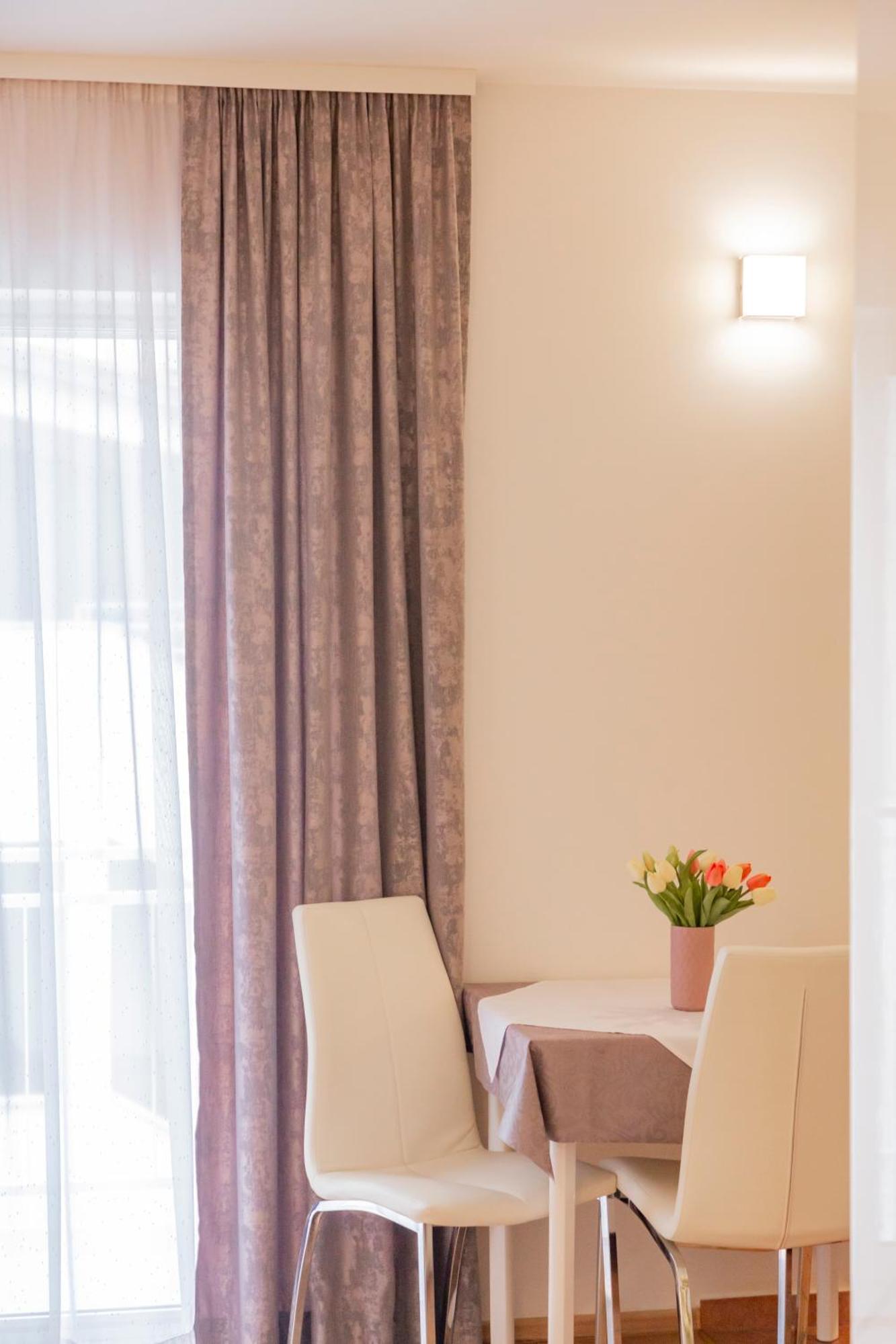 Baska Voda Apartments - Steps From The Beach, Free Parking, Central Location Baška Voda Exterior foto