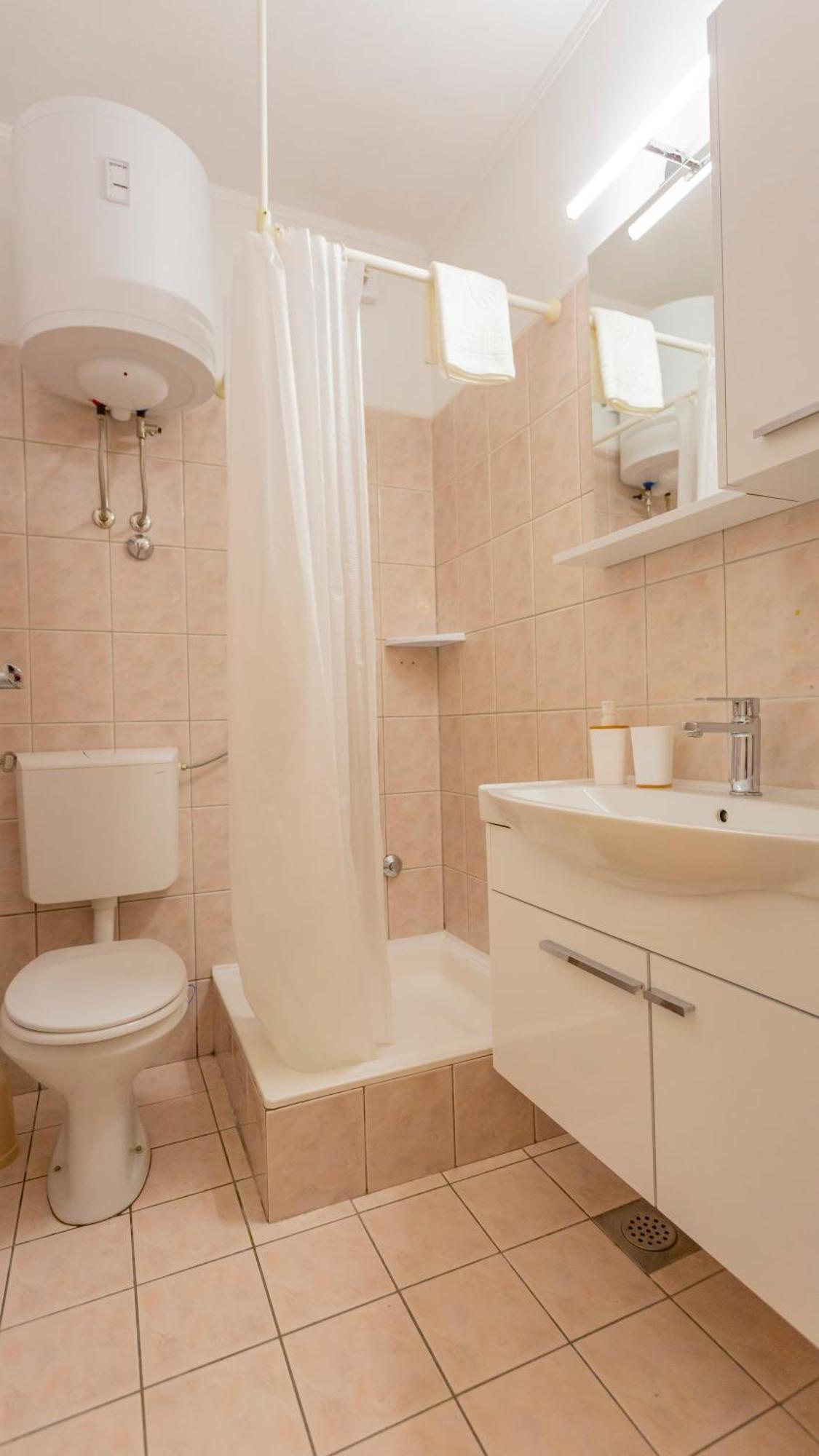 Baska Voda Apartments - Steps From The Beach, Free Parking, Central Location Baška Voda Exterior foto
