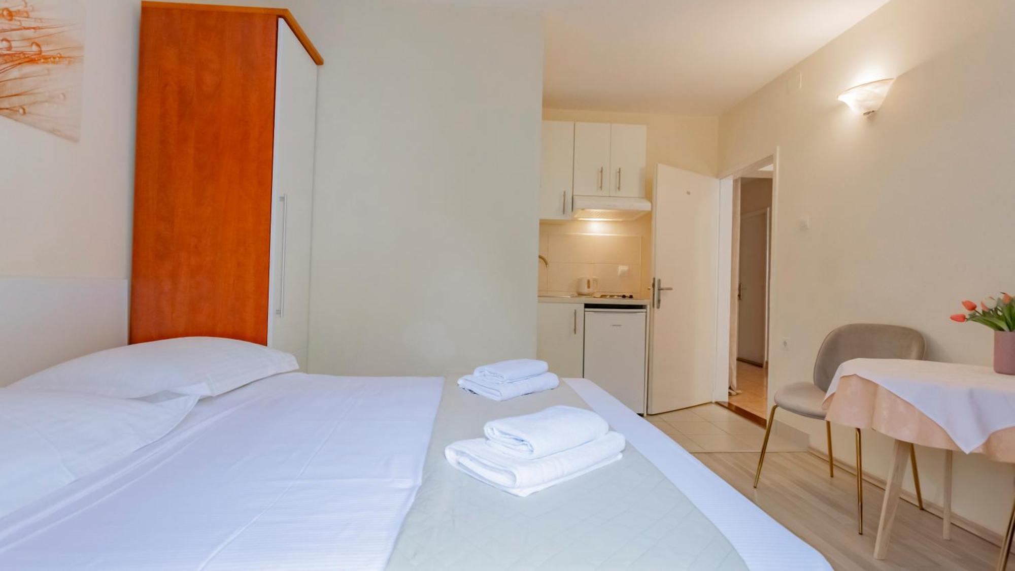 Baska Voda Apartments - Steps From The Beach, Free Parking, Central Location Baška Voda Exterior foto