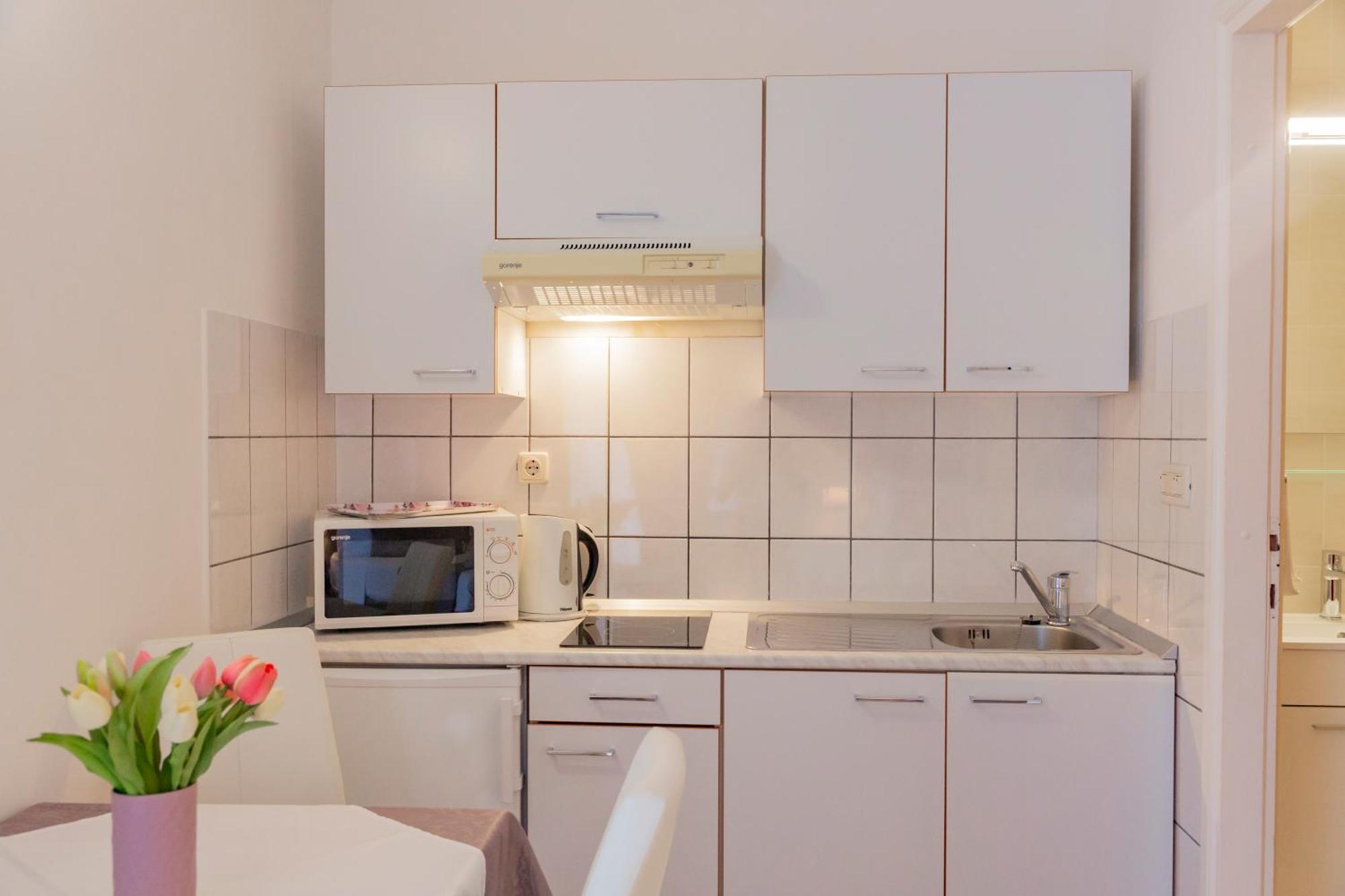 Baska Voda Apartments - Steps From The Beach, Free Parking, Central Location Baška Voda Exterior foto