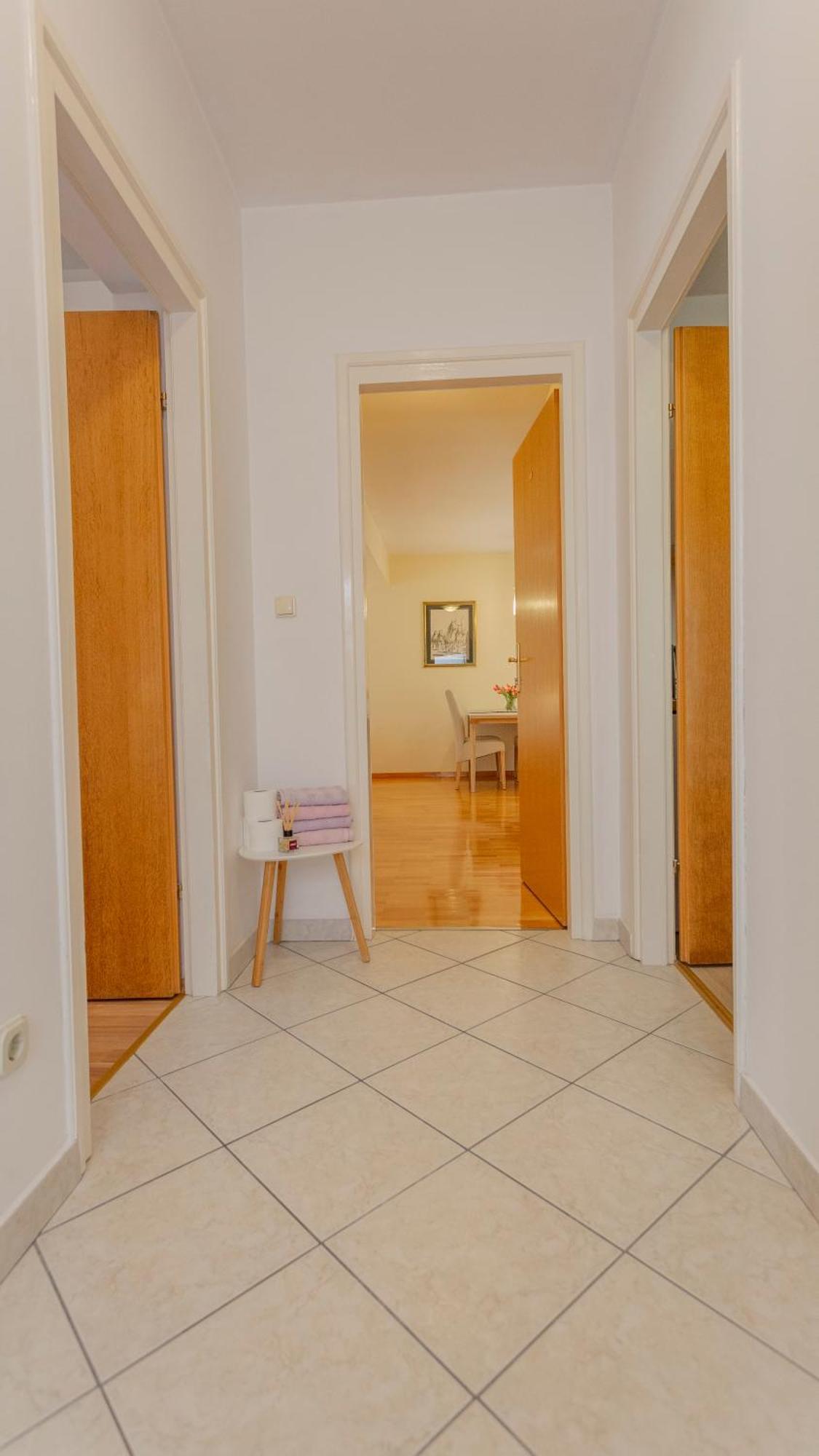 Baska Voda Apartments - Steps From The Beach, Free Parking, Central Location Baška Voda Exterior foto